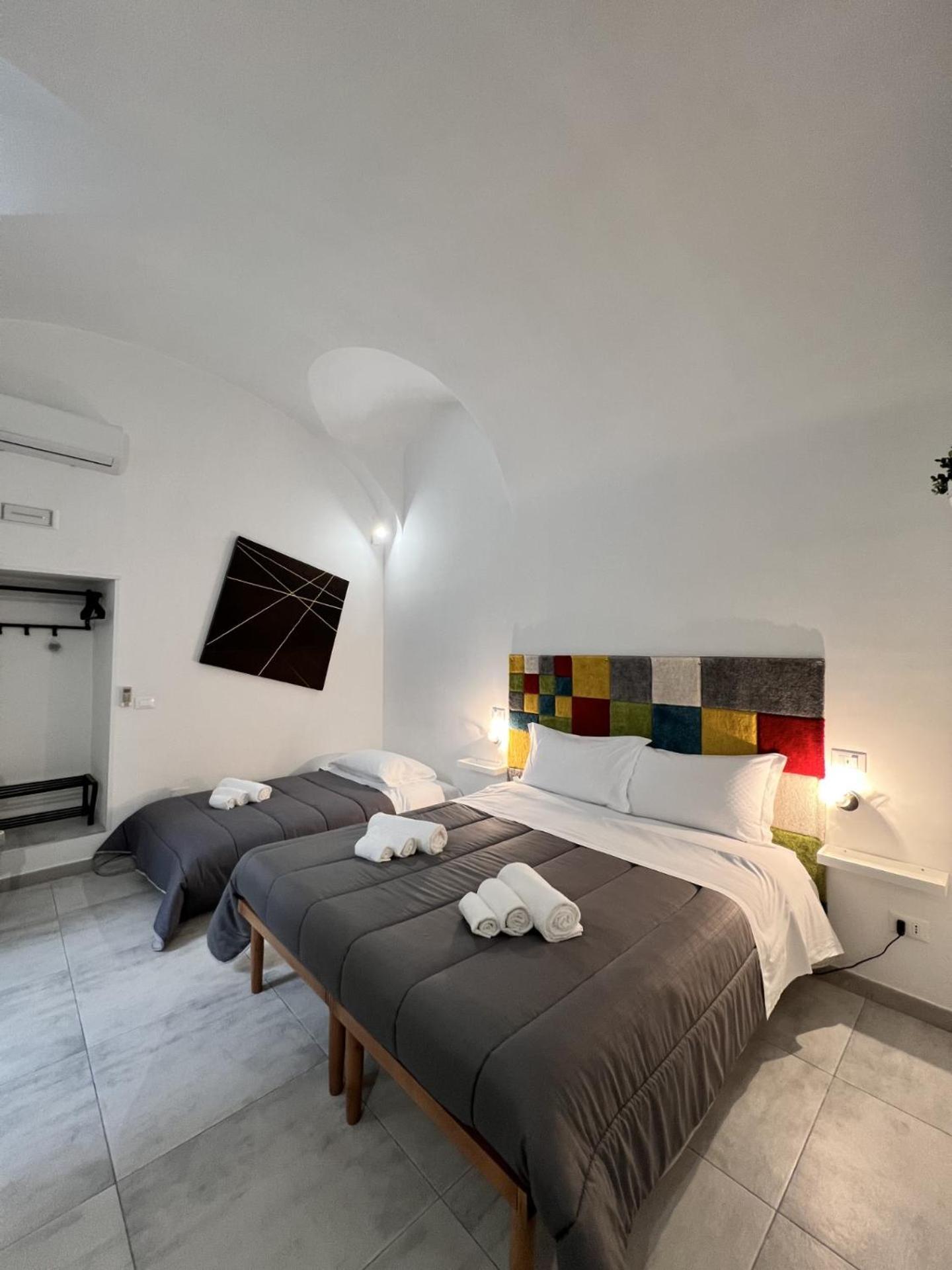 Rossaroll Holiday Houses Noto Esterno foto