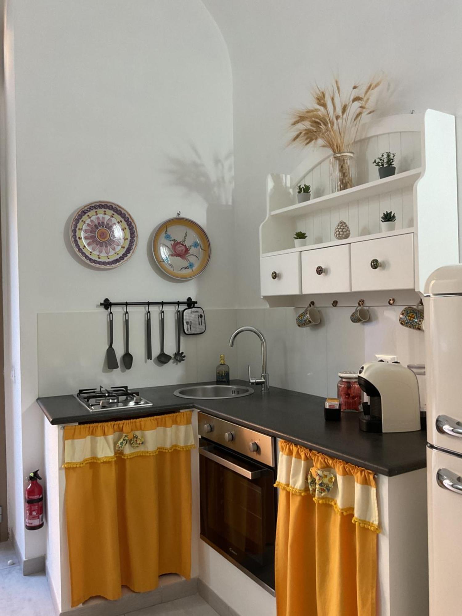 Rossaroll Holiday Houses Noto Esterno foto