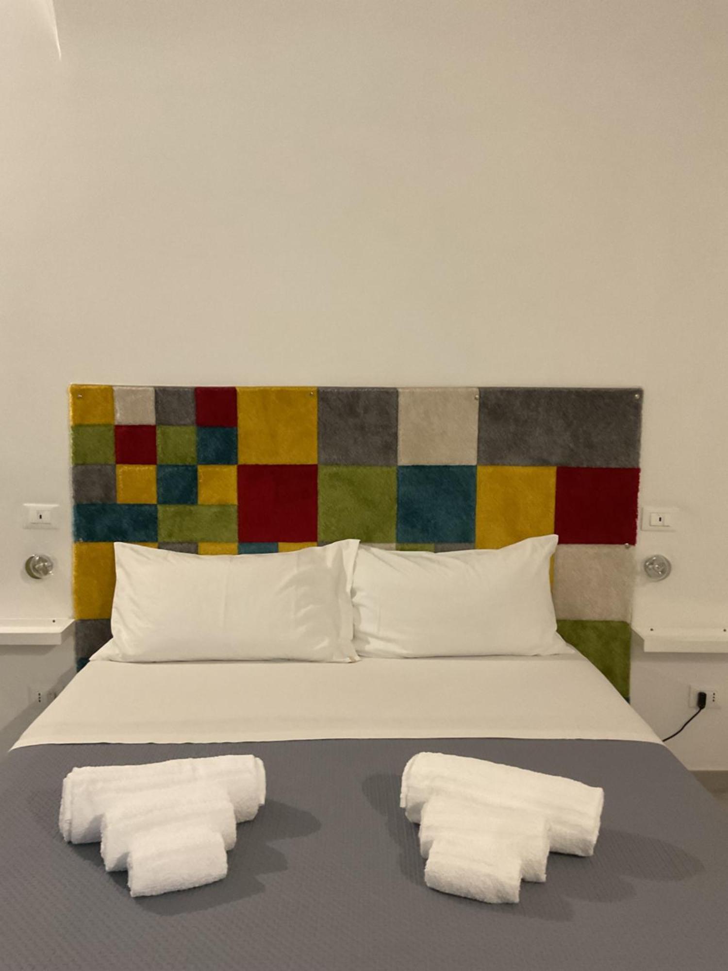 Rossaroll Holiday Houses Noto Esterno foto